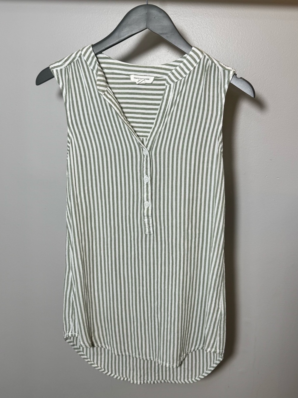 beachlunchlounge Sleeveless Striped Henley Tank - Green & White